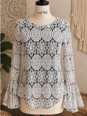 Joseph Ribkoff Black White Lace Medallion Tunic Blouse Bell Sleeve 6